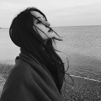 绯夜漫游者